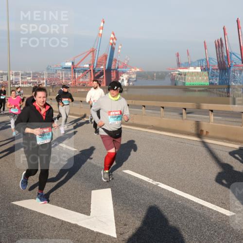 03.10.2025 - Köhlbrandbrückenlauf Yannick Fuchs http://msf.ph/oto/9178825 03.10.2025 08:50:50 Position 2 1778, 1692 meine-sportfotos.de