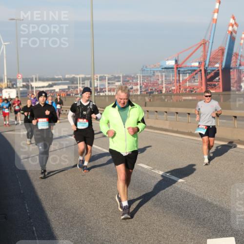 03.10.2025 - Köhlbrandbrückenlauf Yannick Fuchs http://msf.ph/oto/9178885 03.10.2025 08:50:57 Position 2  meine-sportfotos.de