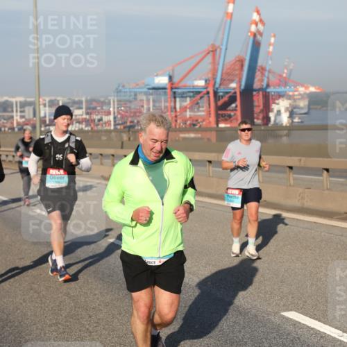 03.10.2025 - Köhlbrandbrückenlauf Yannick Fuchs http://msf.ph/oto/9178892 03.10.2025 08:50:58 Position 2  meine-sportfotos.de
