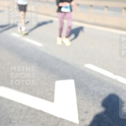 03.10.2025 - Köhlbrandbrückenlauf Yannick Fuchs http://msf.ph/oto/9178923 03.10.2025 08:51:07 Position 2  meine-sportfotos.de