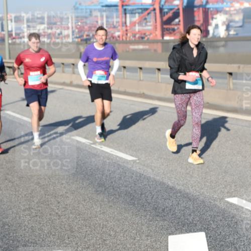 03.10.2025 - Köhlbrandbrückenlauf Yannick Fuchs http://msf.ph/oto/9178925 03.10.2025 08:51:07 Position 2  meine-sportfotos.de