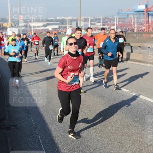 03.10.2025 - Köhlbrandbrückenlauf Yannick Fuchs http://msf.ph/oto/9178956 03.10.2025 08:51:16 Position 2 1920 meine-sportfotos.de