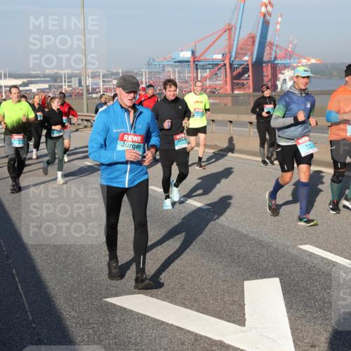 03.10.2025 - Köhlbrandbrückenlauf Yannick Fuchs http://msf.ph/oto/9178978 03.10.2025 08:51:21 Position 2 1593 meine-sportfotos.de