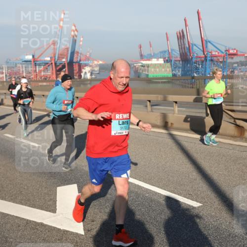 03.10.2025 - Köhlbrandbrückenlauf Yannick Fuchs http://msf.ph/oto/9179039 03.10.2025 08:51:29 Position 2 3172 meine-sportfotos.de