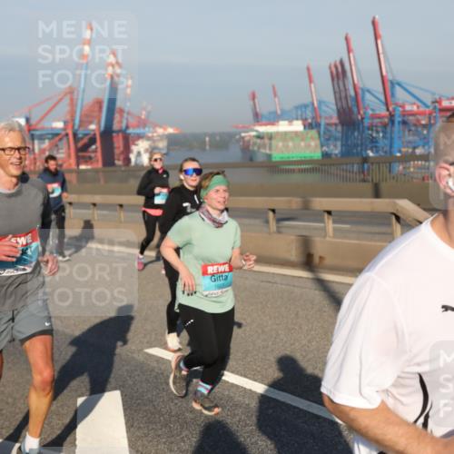 03.10.2025 - Köhlbrandbrückenlauf Yannick Fuchs http://msf.ph/oto/9179081 03.10.2025 08:51:33 Position 2 2, 2836 meine-sportfotos.de