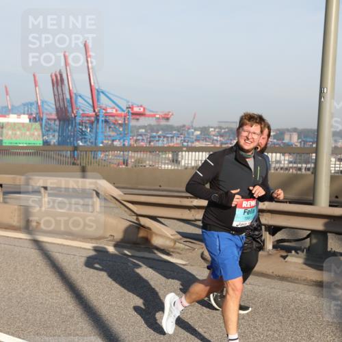 03.10.2025 - Köhlbrandbrückenlauf Yannick Fuchs http://msf.ph/oto/9179123 03.10.2025 08:51:38 Position 2 1561, 18 meine-sportfotos.de