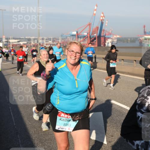 03.10.2025 - Köhlbrandbrückenlauf Yannick Fuchs http://msf.ph/oto/9179151 03.10.2025 08:51:41 Position 2 2243, 2361 meine-sportfotos.de