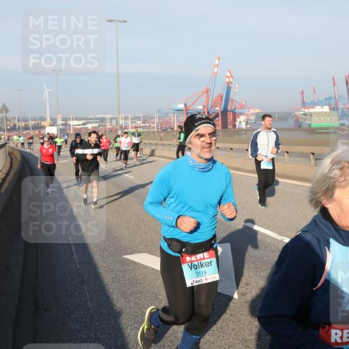 03.10.2025 - Köhlbrandbrückenlauf Yannick Fuchs http://msf.ph/oto/9179279 03.10.2025 08:51:54 Position 2 3114 meine-sportfotos.de