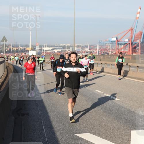 03.10.2025 - Köhlbrandbrückenlauf Yannick Fuchs http://msf.ph/oto/9179284 03.10.2025 08:51:55 Position 2  meine-sportfotos.de