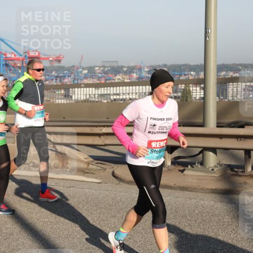 03.10.2025 - Köhlbrandbrückenlauf Yannick Fuchs http://msf.ph/oto/9179324 03.10.2025 08:52:02 Position 2 2024, 16, 760, 3514, 118 meine-sportfotos.de