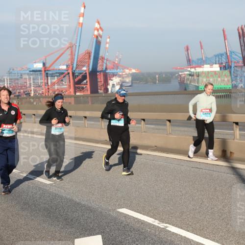 03.10.2025 - Köhlbrandbrückenlauf Yannick Fuchs http://msf.ph/oto/9179380 03.10.2025 08:52:09 Position 2  meine-sportfotos.de