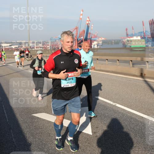 03.10.2025 - Köhlbrandbrückenlauf Yannick Fuchs http://msf.ph/oto/9179407 03.10.2025 08:52:13 Position 2 3405, 1861 meine-sportfotos.de