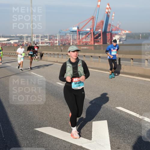 03.10.2025 - Köhlbrandbrückenlauf Yannick Fuchs http://msf.ph/oto/9179414 03.10.2025 08:52:14 Position 2 2068 meine-sportfotos.de