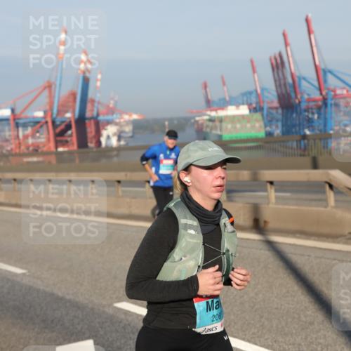 03.10.2025 - Köhlbrandbrückenlauf Yannick Fuchs http://msf.ph/oto/9179422 03.10.2025 08:52:15 Position 2 206 meine-sportfotos.de