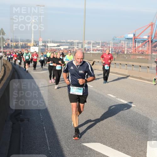 03.10.2025 - Köhlbrandbrückenlauf Yannick Fuchs http://msf.ph/oto/9179458 03.10.2025 08:52:21 Position 2 2121 meine-sportfotos.de