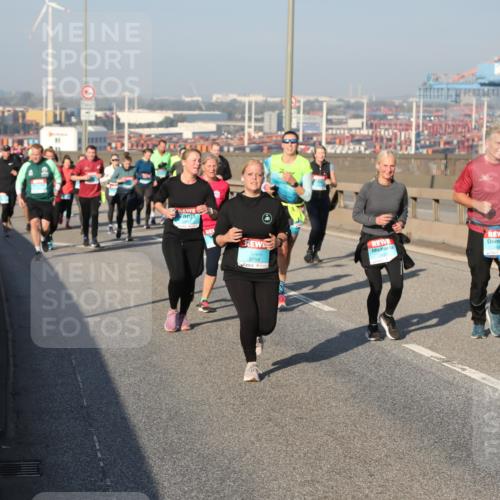 03.10.2025 - Köhlbrandbrückenlauf Yannick Fuchs http://msf.ph/oto/9179473 03.10.2025 08:52:23 Position 2 3759 meine-sportfotos.de