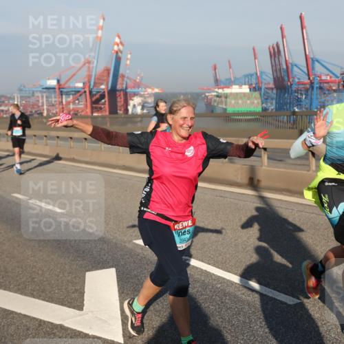 03.10.2025 - Köhlbrandbrückenlauf Yannick Fuchs http://msf.ph/oto/9179517 03.10.2025 08:52:29 Position 2 2943 meine-sportfotos.de