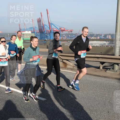 03.10.2025 - Köhlbrandbrückenlauf Yannick Fuchs http://msf.ph/oto/9179577 03.10.2025 08:52:34 Position 2 2217, 118 meine-sportfotos.de