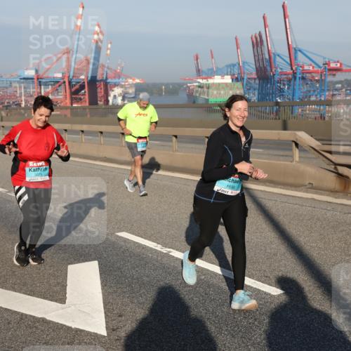 03.10.2025 - Köhlbrandbrückenlauf Yannick Fuchs http://msf.ph/oto/9179611 03.10.2025 08:52:38 Position 2 3029, 1698 meine-sportfotos.de