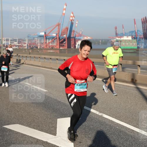 03.10.2025 - Köhlbrandbrückenlauf Yannick Fuchs http://msf.ph/oto/9179618 03.10.2025 08:52:39 Position 2 3029 meine-sportfotos.de