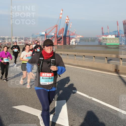 03.10.2025 - Köhlbrandbrückenlauf Yannick Fuchs http://msf.ph/oto/9179638 03.10.2025 08:52:41 Position 2 2415 meine-sportfotos.de
