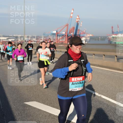 03.10.2025 - Köhlbrandbrückenlauf Yannick Fuchs http://msf.ph/oto/9179642 03.10.2025 08:52:42 Position 2 2415 meine-sportfotos.de