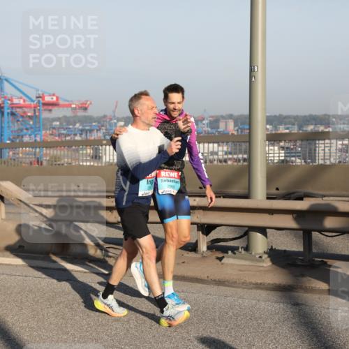 03.10.2025 - Köhlbrandbrückenlauf Yannick Fuchs http://msf.ph/oto/9179724 03.10.2025 08:52:52 Position 2 3770, 2969, 118 meine-sportfotos.de