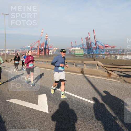 03.10.2025 - Köhlbrandbrückenlauf Yannick Fuchs http://msf.ph/oto/9179761 03.10.2025 08:52:56 Position 2  meine-sportfotos.de