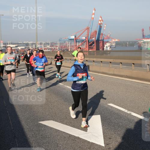 03.10.2025 - Köhlbrandbrückenlauf Yannick Fuchs http://msf.ph/oto/9179819 03.10.2025 08:53:04 Position 2  meine-sportfotos.de