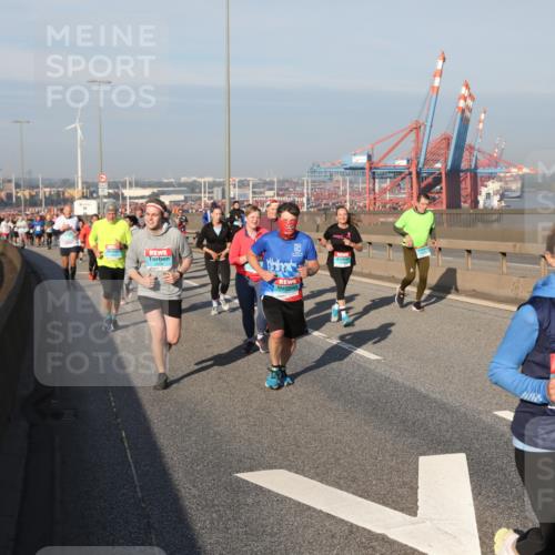03.10.2025 - Köhlbrandbrückenlauf Yannick Fuchs http://msf.ph/oto/9179824 03.10.2025 08:53:05 Position 2 3170 meine-sportfotos.de