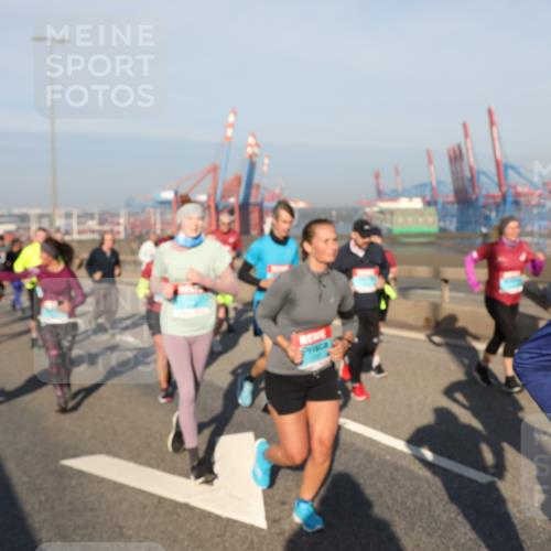03.10.2025 - Köhlbrandbrückenlauf Yannick Fuchs http://msf.ph/oto/9179996 03.10.2025 08:53:27 Position 2 21 meine-sportfotos.de