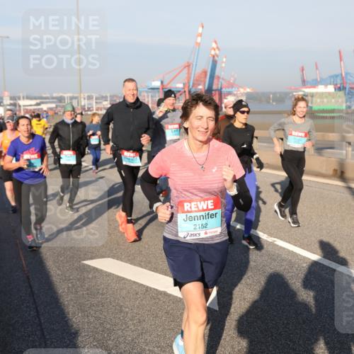 03.10.2025 - Köhlbrandbrückenlauf Yannick Fuchs http://msf.ph/oto/9180049 03.10.2025 08:53:32 Position 2 2152 meine-sportfotos.de