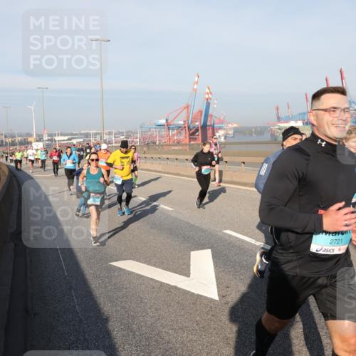 03.10.2025 - Köhlbrandbrückenlauf Yannick Fuchs http://msf.ph/oto/9180086 03.10.2025 08:53:37 Position 2 2721 meine-sportfotos.de