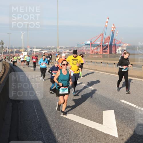 03.10.2025 - Köhlbrandbrückenlauf Yannick Fuchs http://msf.ph/oto/9180088 03.10.2025 08:53:38 Position 2 2075 meine-sportfotos.de