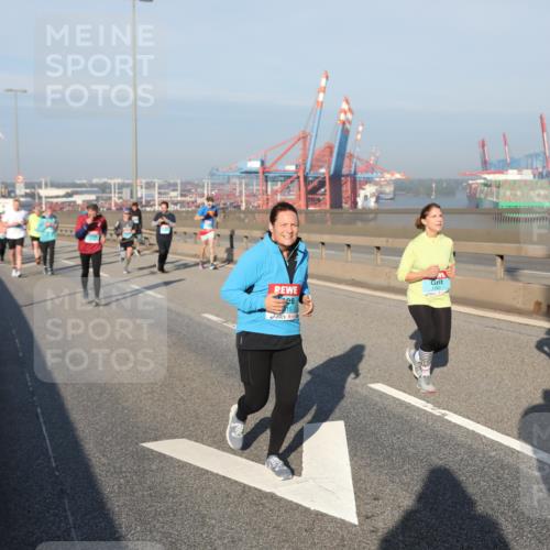 03.10.2025 - Köhlbrandbrückenlauf Yannick Fuchs http://msf.ph/oto/9180122 03.10.2025 08:53:42 Position 2 1629 meine-sportfotos.de