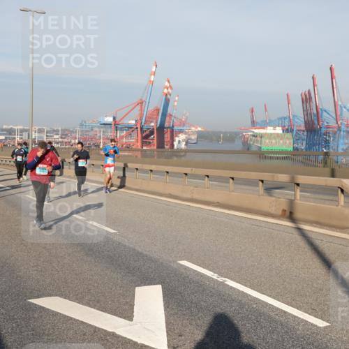 03.10.2025 - Köhlbrandbrückenlauf Yannick Fuchs http://msf.ph/oto/9180134 03.10.2025 08:53:44 Position 2  meine-sportfotos.de