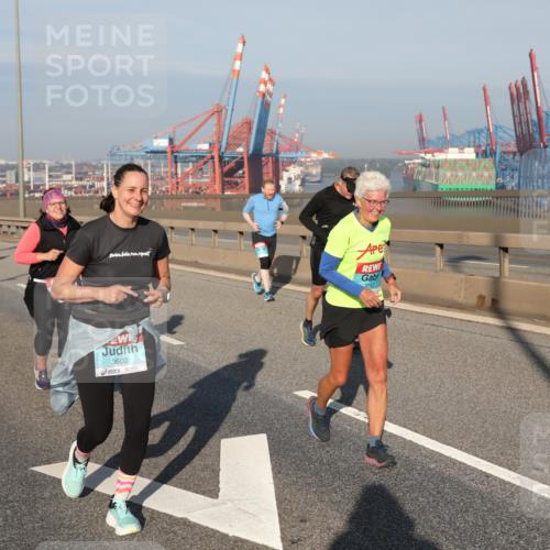 03.10.2025 - Köhlbrandbrückenlauf Yannick Fuchs http://msf.ph/oto/9180246 03.10.2025 08:54:00 Position 2 3602 meine-sportfotos.de