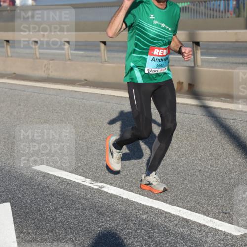 03.10.2025 - Köhlbrandbrückenlauf Yannick Fuchs http://msf.ph/oto/9180284 03.10.2025 08:54:10 Position 2 3662 meine-sportfotos.de