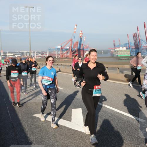03.10.2025 - Köhlbrandbrückenlauf Yannick Fuchs http://msf.ph/oto/9180340 03.10.2025 08:54:20 Position 2 085, 2303, 1697 meine-sportfotos.de