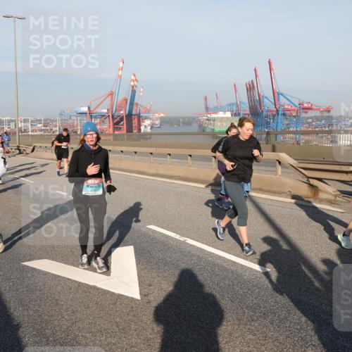 03.10.2025 - Köhlbrandbrückenlauf Yannick Fuchs http://msf.ph/oto/9180358 03.10.2025 08:54:25 Position 2  meine-sportfotos.de