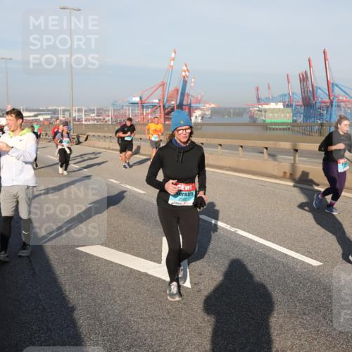 03.10.2025 - Köhlbrandbrückenlauf Yannick Fuchs http://msf.ph/oto/9180360 03.10.2025 08:54:25 Position 2 2562 meine-sportfotos.de