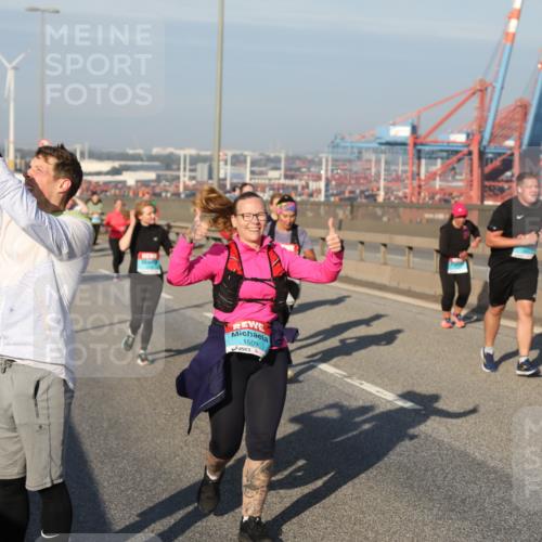 03.10.2025 - Köhlbrandbrückenlauf Yannick Fuchs http://msf.ph/oto/9180365 03.10.2025 08:54:27 Position 2 1509 meine-sportfotos.de