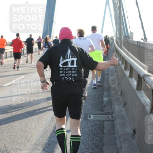 03.10.2025 - Köhlbrandbrückenlauf Yannick Fuchs http://msf.ph/oto/9180447 03.10.2025 08:54:42 Position 2 2016, 2017, 2018, 2019, 2020, 2021, 2022, 2023, 2024 meine-sportfotos.de
