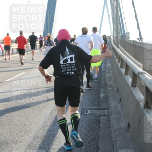 03.10.2025 - Köhlbrandbrückenlauf Yannick Fuchs http://msf.ph/oto/9180451 03.10.2025 08:54:42 Position 2 2016, 2017, 2018, 2019, 2020, 2021, 2022, 2023, 2024, 2 meine-sportfotos.de