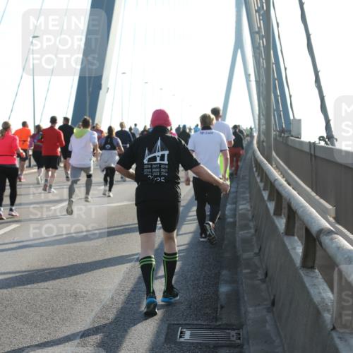 03.10.2025 - Köhlbrandbrückenlauf Yannick Fuchs http://msf.ph/oto/9180469 03.10.2025 08:54:44 Position 2 2016, 2017, 2018, 2019, 2020, 2021, 2022, 2023, 2024 meine-sportfotos.de