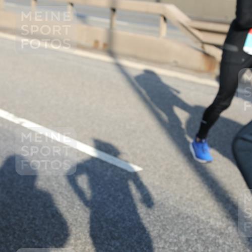 03.10.2025 - Köhlbrandbrückenlauf Yannick Fuchs http://msf.ph/oto/9180480 03.10.2025 08:54:45 Position 2  meine-sportfotos.de