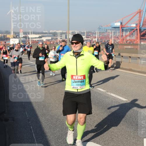 03.10.2025 - Köhlbrandbrückenlauf Yannick Fuchs http://msf.ph/oto/9180495 03.10.2025 08:54:48 Position 2 1904 meine-sportfotos.de