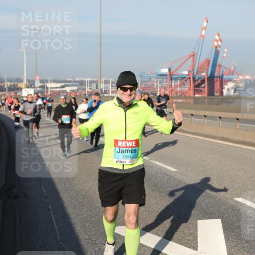 03.10.2025 - Köhlbrandbrückenlauf Yannick Fuchs http://msf.ph/oto/9180501 03.10.2025 08:54:48 Position 2 1904 meine-sportfotos.de