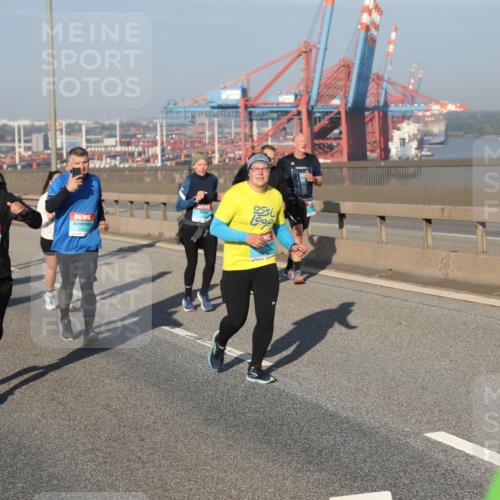 03.10.2025 - Köhlbrandbrückenlauf Yannick Fuchs http://msf.ph/oto/9180506 03.10.2025 08:54:50 Position 2 3455 meine-sportfotos.de
