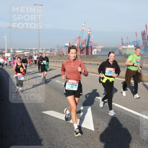 03.10.2025 - Köhlbrandbrückenlauf Yannick Fuchs http://msf.ph/oto/9180557 03.10.2025 08:54:57 Position 2 1263, 3399 meine-sportfotos.de